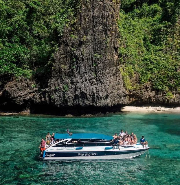 Nomadik Travel: Superbrands u pustolovnom turizmu