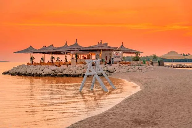 Kamp Šimuni dobitnici Superbrands Croatia 2025. – obiteljska oaza na Pagu